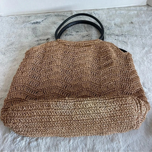 Handbag Straw Woven Tote with Leather Straps - Picture 14 of 15
